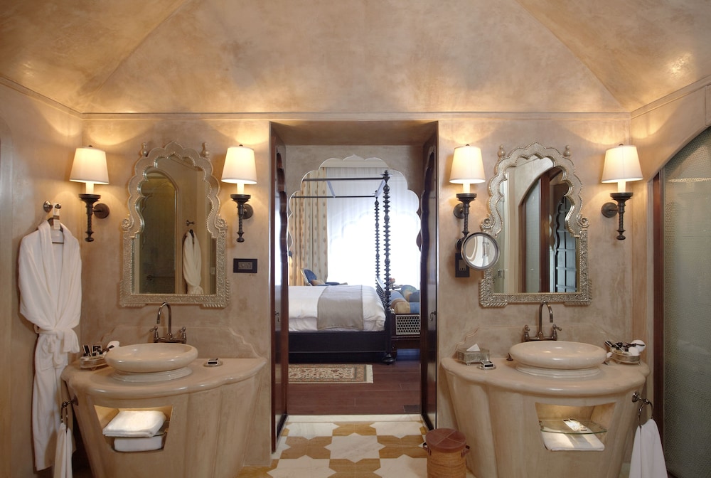 Signature Twin Room, 2 Double Beds - Photo 4