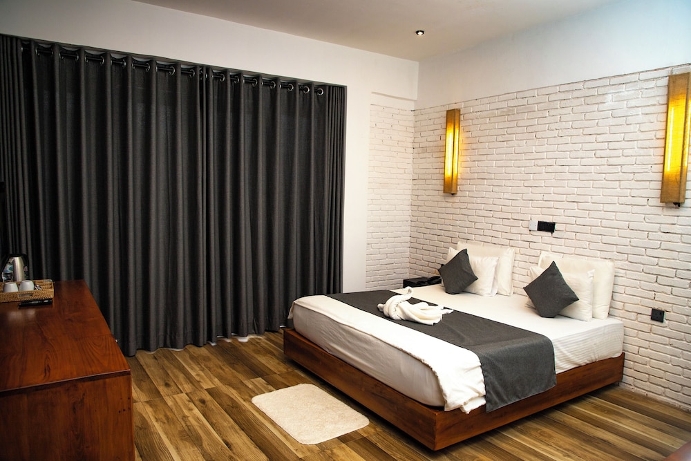 Superior Room, 1 King Bed
