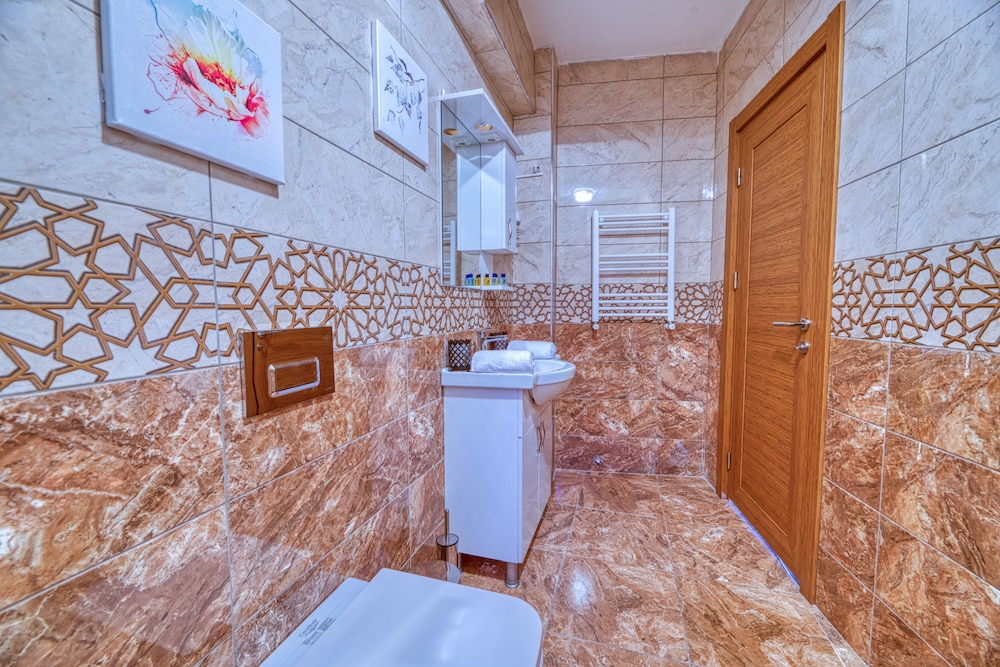 Deluxe Triple Room photo 2