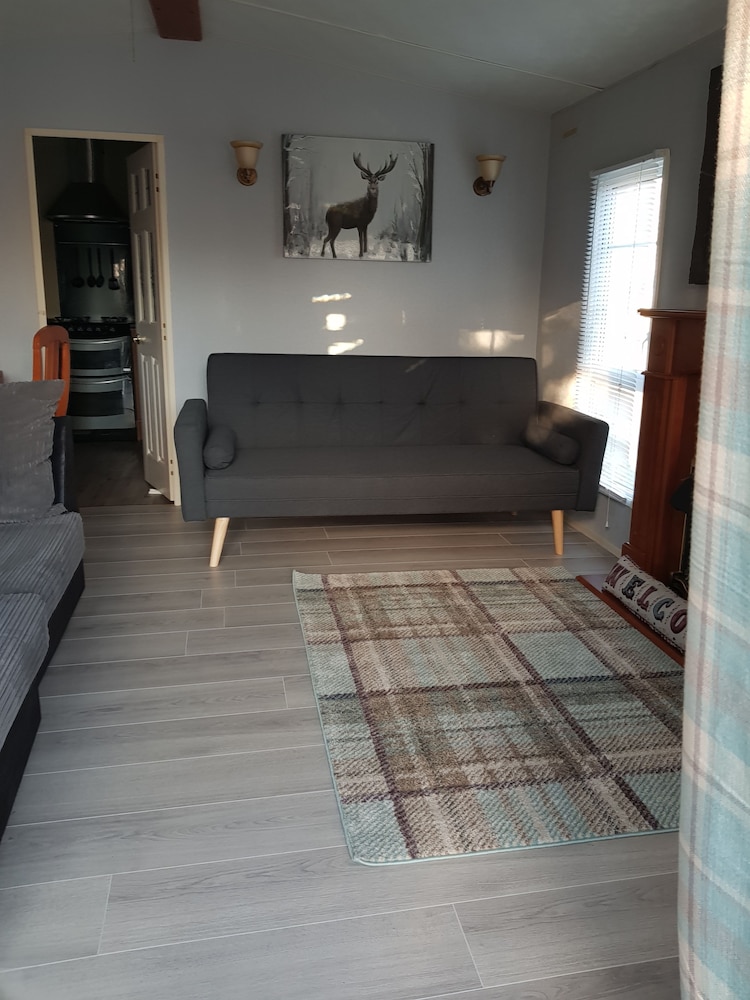 Mobile Home photo 1