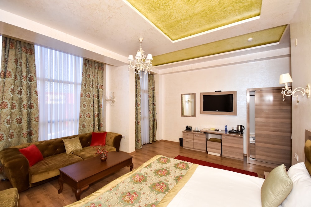 Business Room photo 2