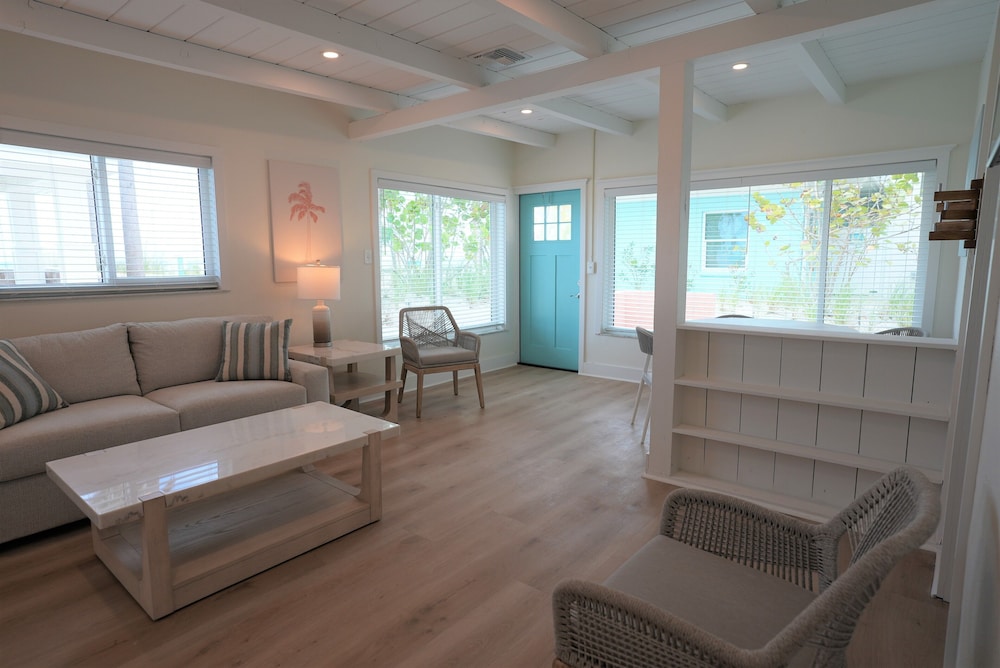 Suite, 2 Bedrooms, Beach View