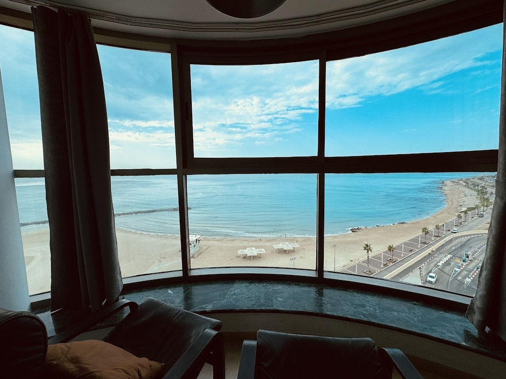 Luxury Apartment photo 2