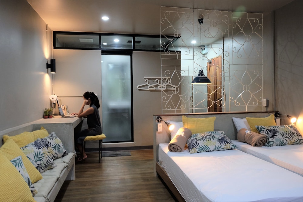 Private Room for 6 Persons (4th floor - no lift) photo 2