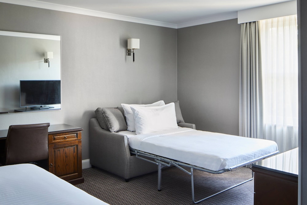Superior Room, 1 Queen Bed - Photo 2