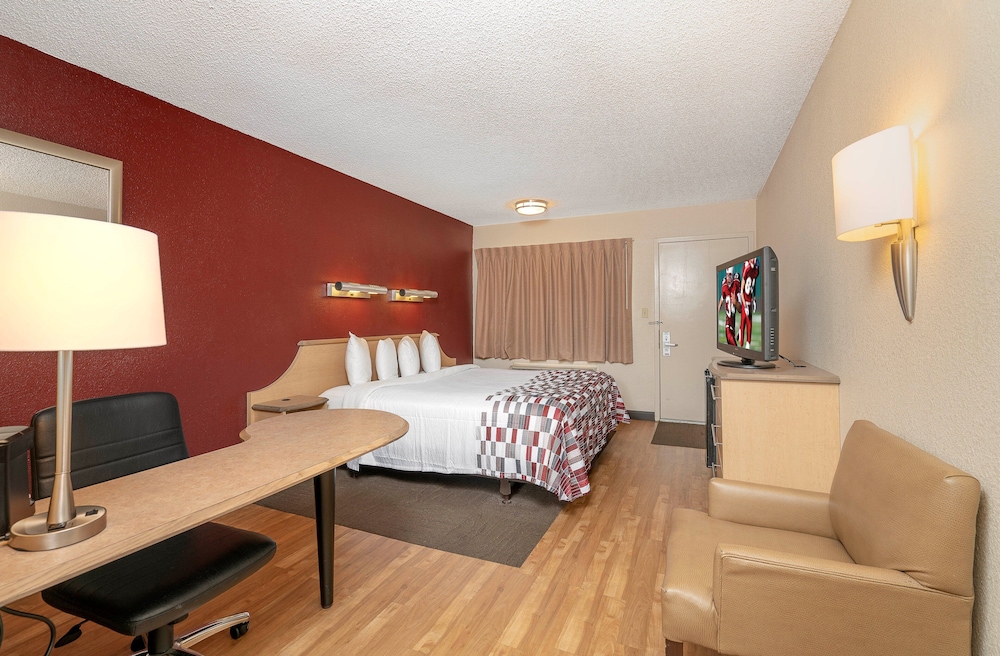 Superior Room, 1 King Bed, Non Smoking - Photo 3