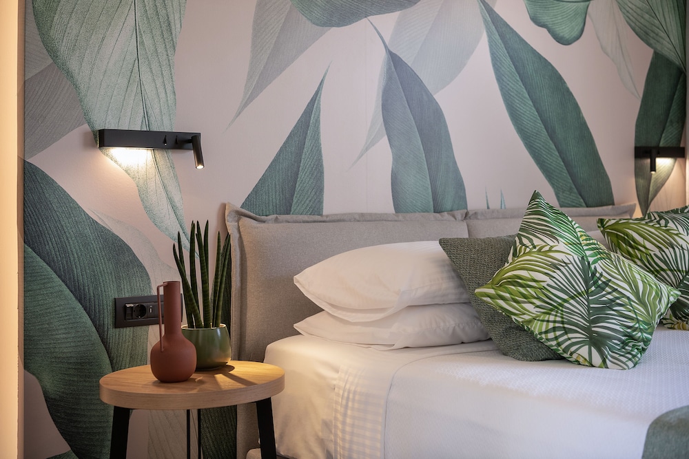 Junior Suite - Maisonette With Pool View - Photo 12