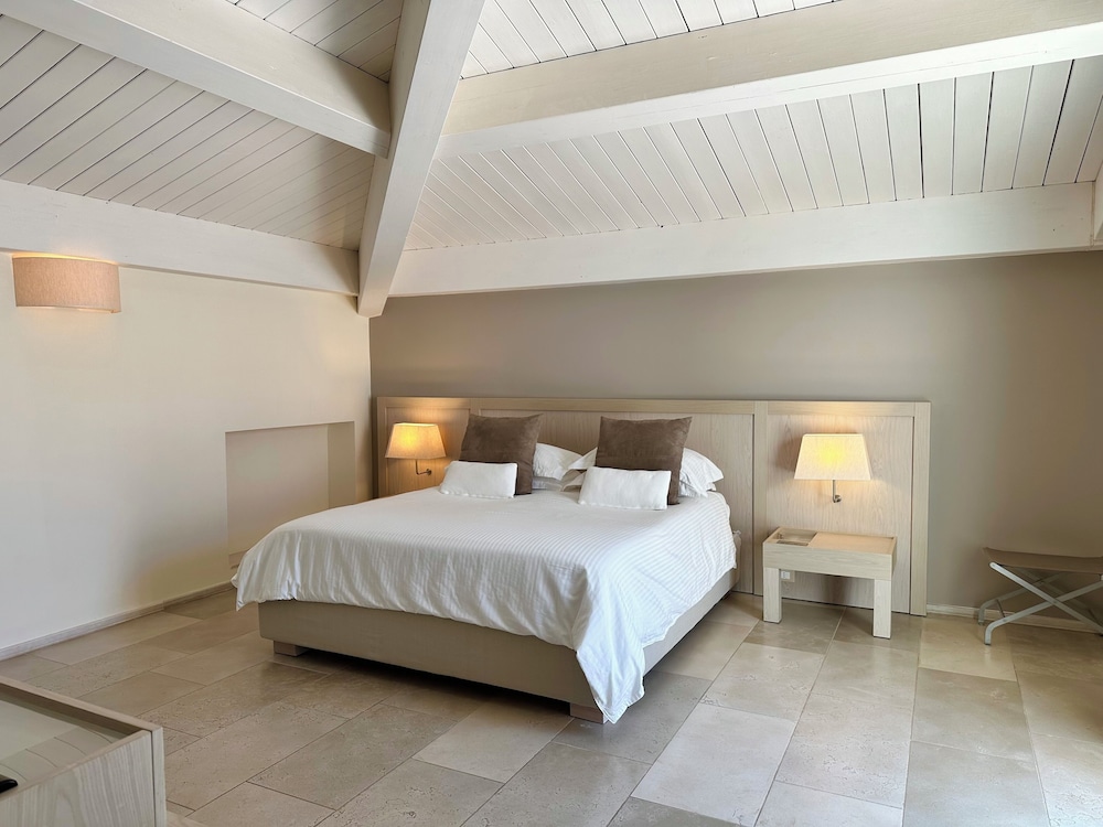 Exclusive Triple Room photo 1