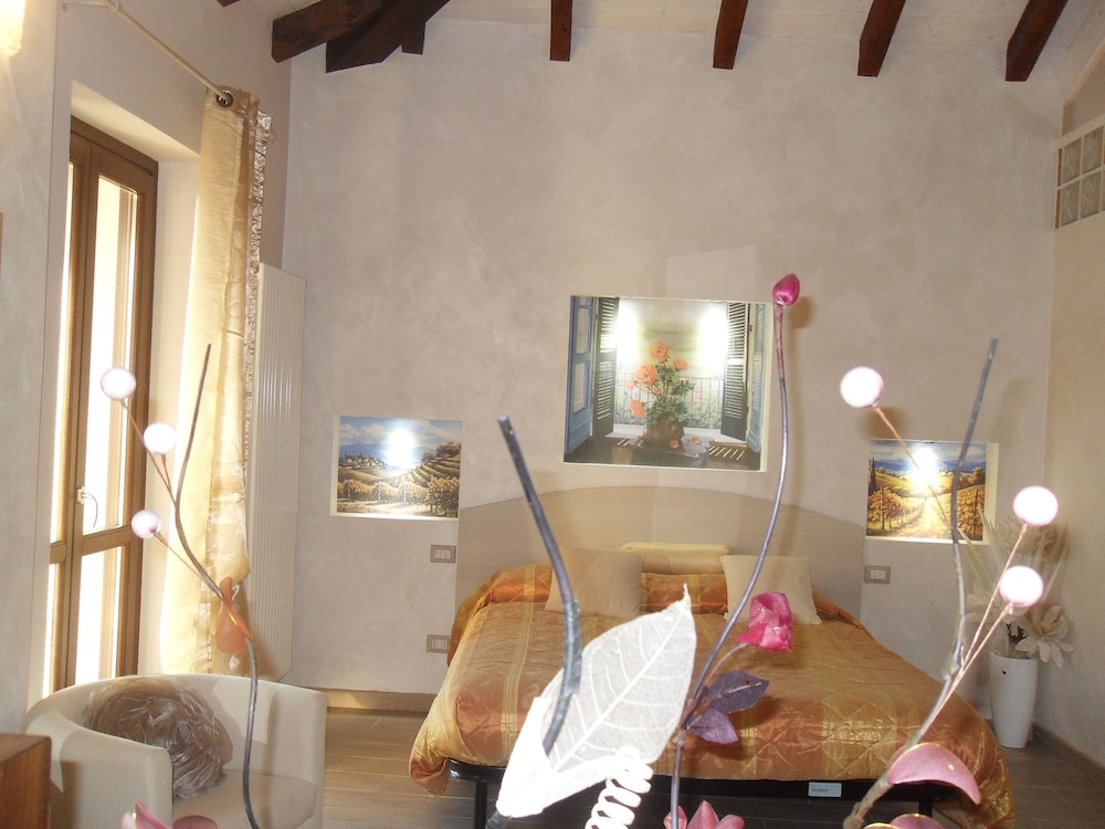 Standard Room photo 2