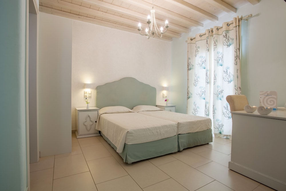 Sunset Wing Double Room Sea View - Photo 5
