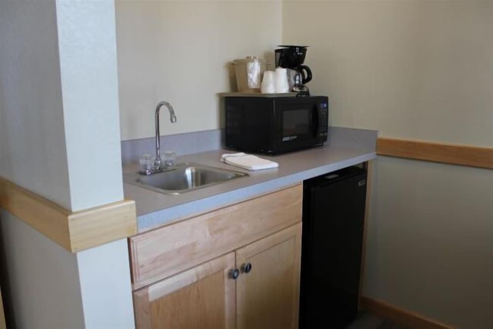 Signature Room, 2 Double Beds, Pool View, Poolside photo 2