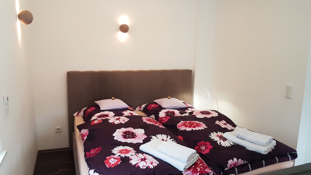 Superior Studio, 1 Queen Bed with Sofa bed (incl. end cleaning fee €35) photo 1