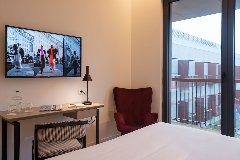 Superior Double Room, Partial Sea View - Photo 2