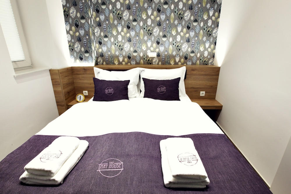 Traditional Apartment, 1 Queen Bed, Garden View (7)
