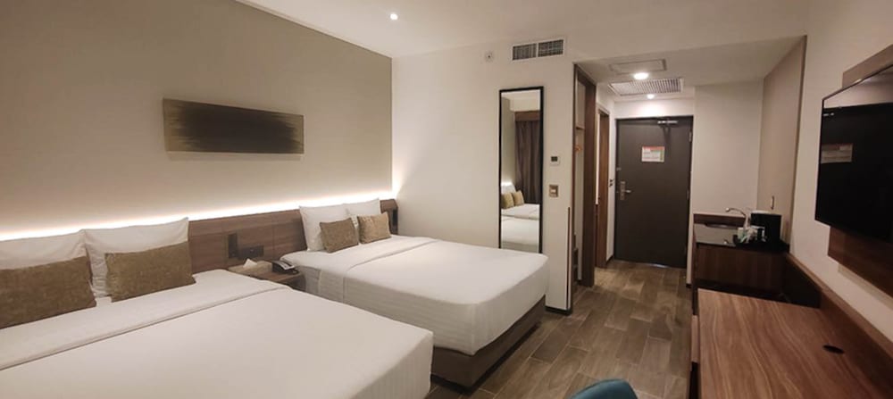 Superior Double Room, 2 Double Beds, Non Smoking