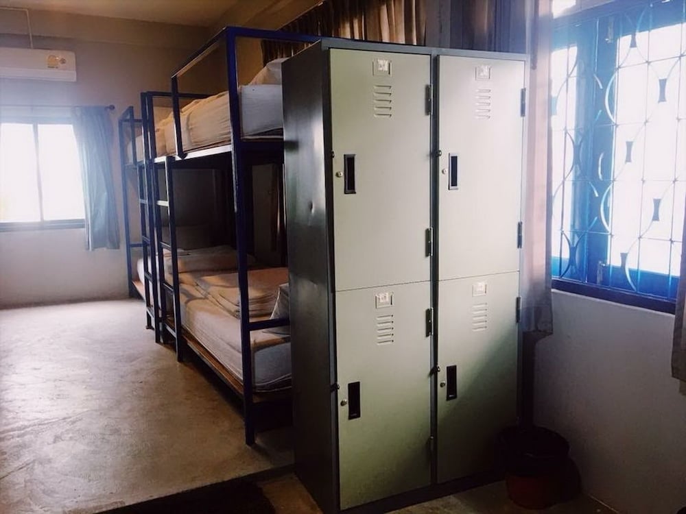 8 Beds Dorm photo 3