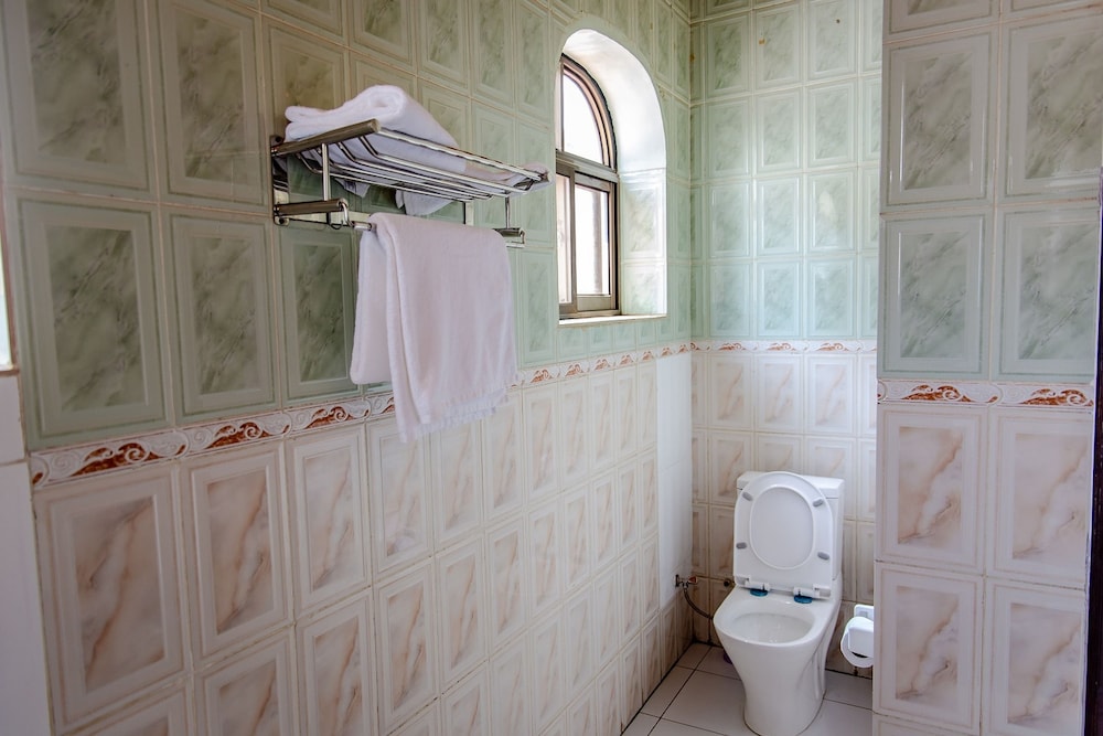 Deluxe Twin Room, 1 Double Bed - Photo 10