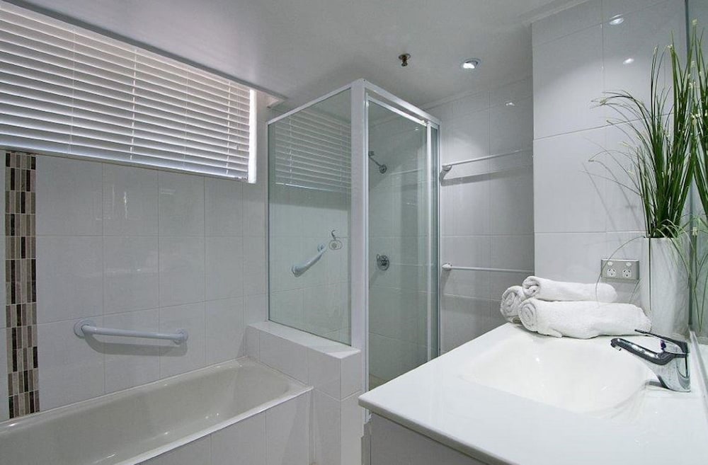 Deluxe Apartment, 2 Bedrooms, Kitchen photo 3