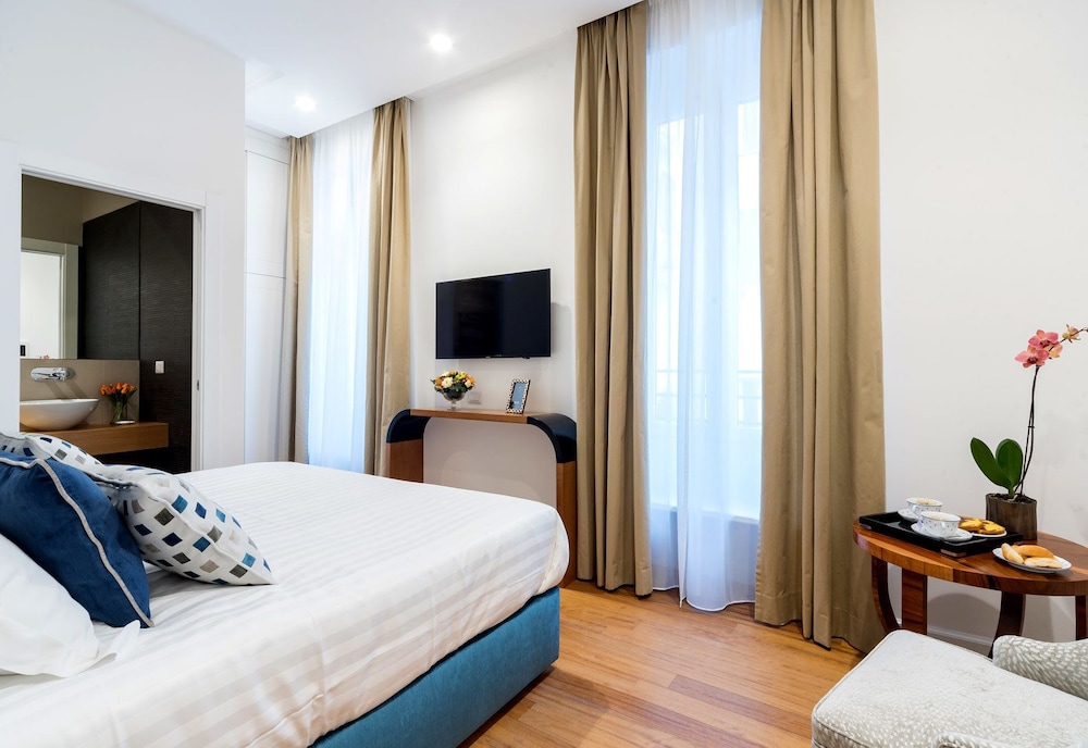 Deluxe Triple Room photo 3