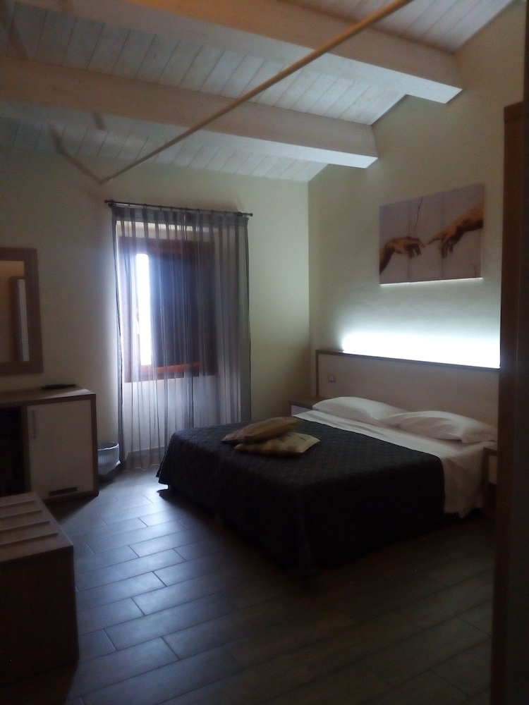 Double or Twin Room, Accessible photo 2