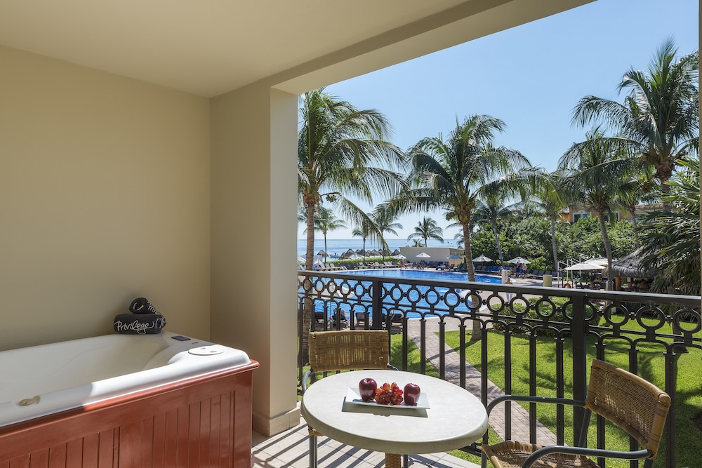 Privilege Junior Suite Ocean View - Photo 1