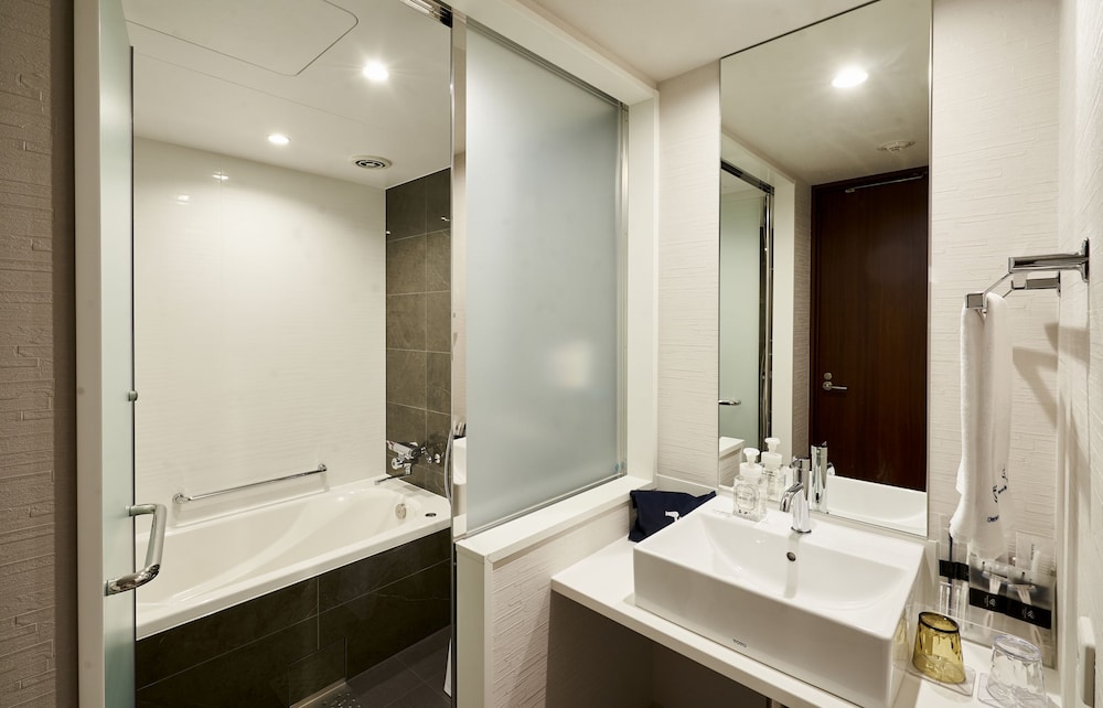 Deluxe King Room(Non-smoking) - Photo 4