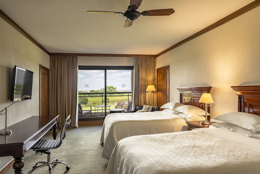 Deluxe Room, 2 Twin Beds, River View (Balcony) - Photo 1