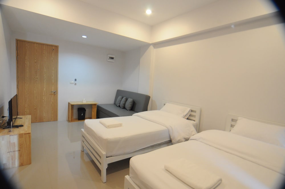 Standard Twin Room - Photo 5