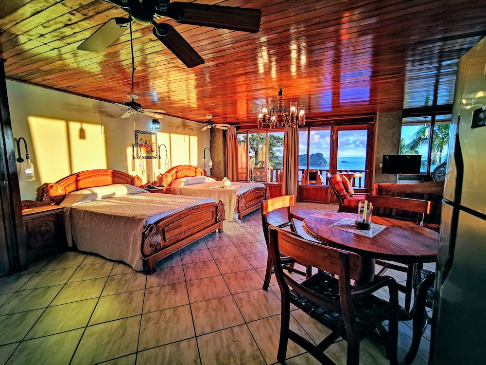 Studio Plus, Ocean View - Adults Only photo 3