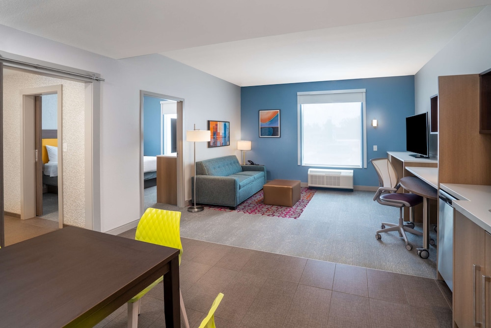 Suite, 1 Bedroom, Non Smoking - Photo 2