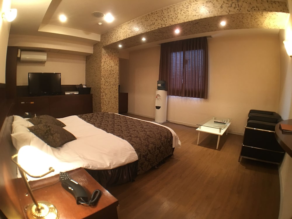 Basic Double Room - Photo 12