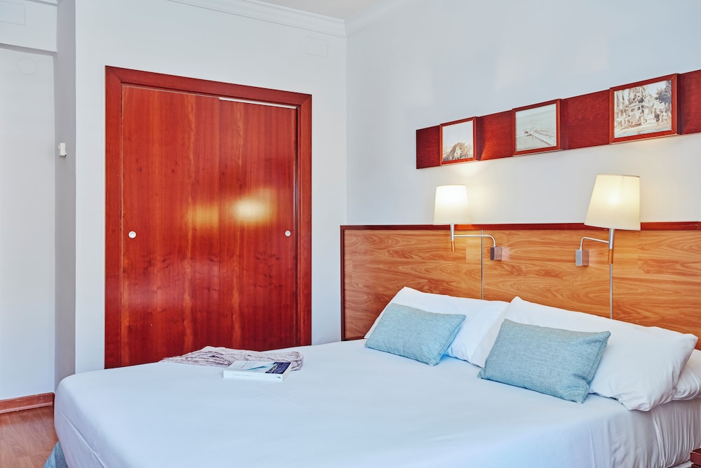 Triple Room, Sea View, Sea Facing (2 + 1) - Photo 3