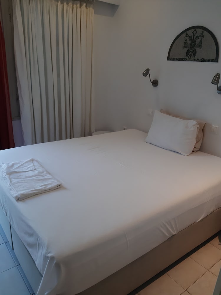 Small Single Bed Room Ground Floor photo 2