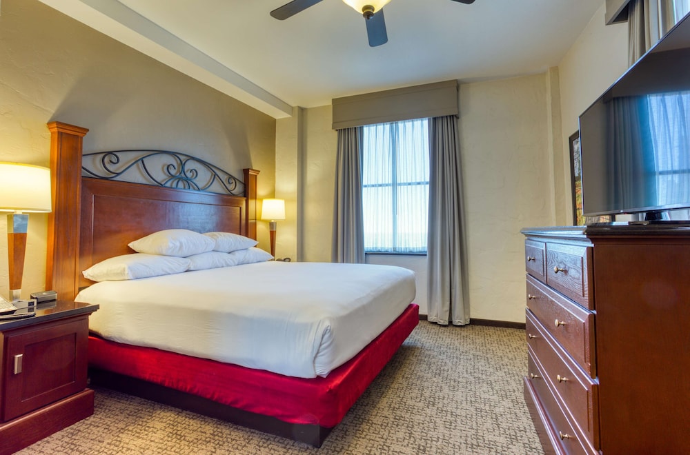 Suite, 1 King Bed with Sofa bed, Refrigerator & Microwave (2 Rooms, Upper Floor) - Photo 12