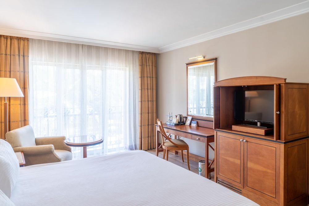 Senior Suite, Multiple Beds