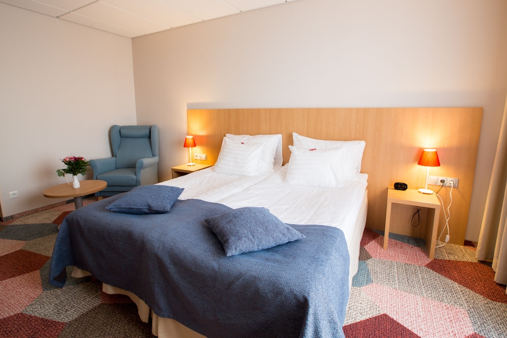 Standard Double or Twin Room - Photo 1