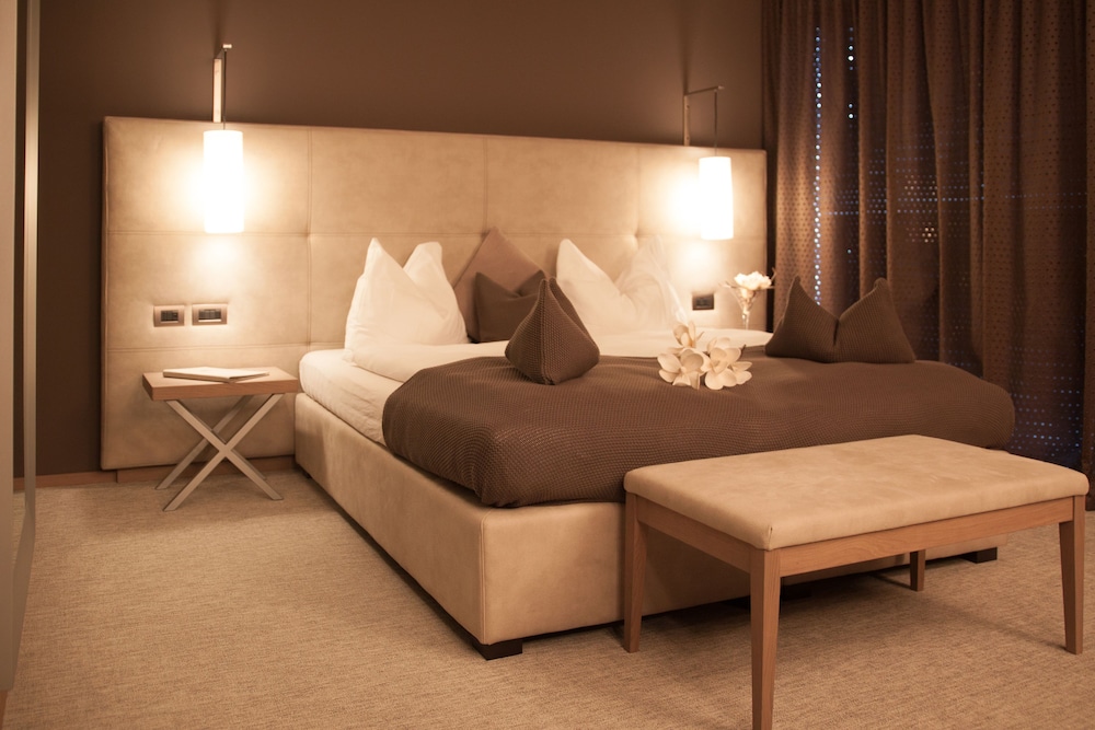 Deluxe Double Room, Balcony photo 3