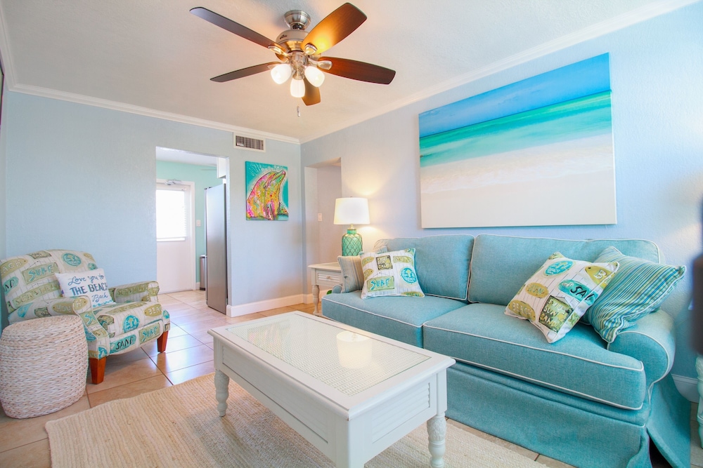Condo, 1 Bedroom