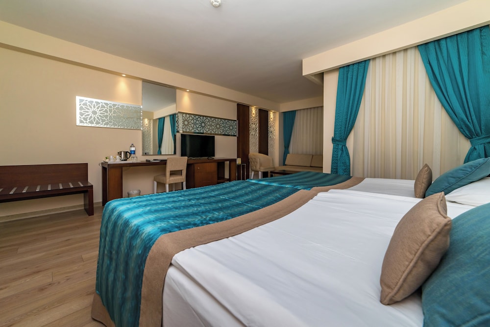 Standard Room, Terrace, Poolside
