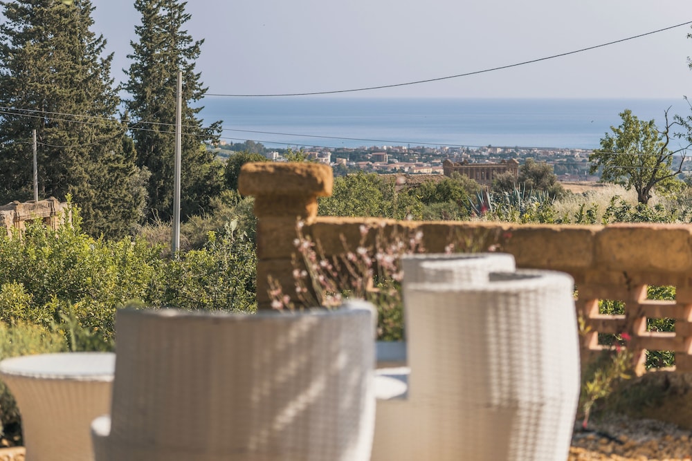 Panoramic Suite, 1 Bedroom, Terrace, Sea View (Temples view), photo 6