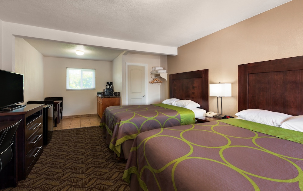 Comfort Double Room, 2 Queen Beds - Photo 6