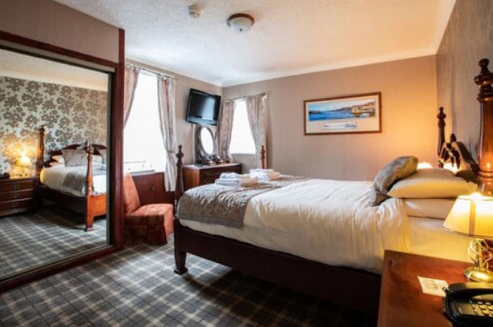 Standard Double Room photo 3