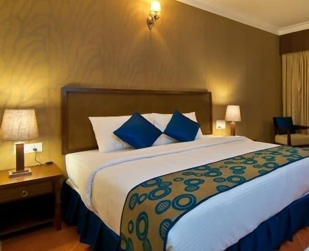 Superior Room, Pool View
