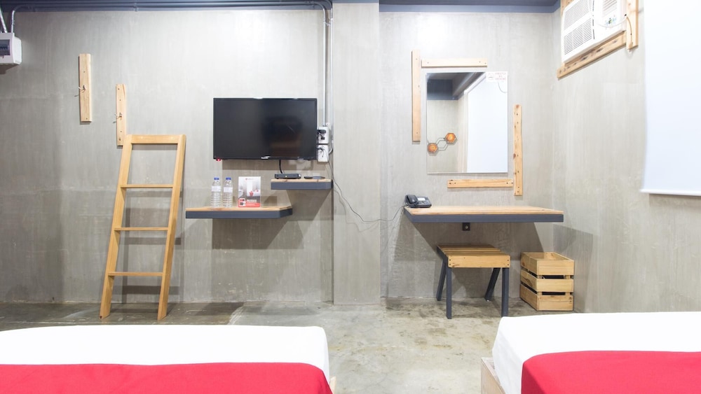 Twin Room - Photo 6