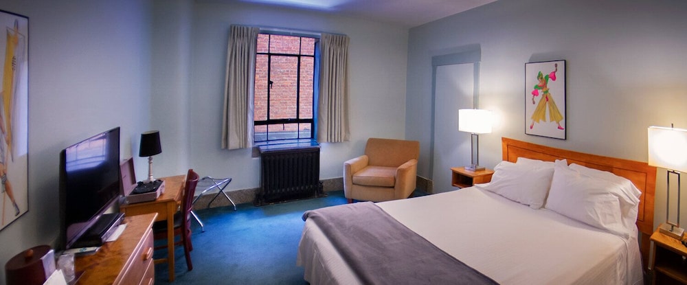PET FRIENDLY-Economy Double Room, Ensuite (Interior Queen) photo 1