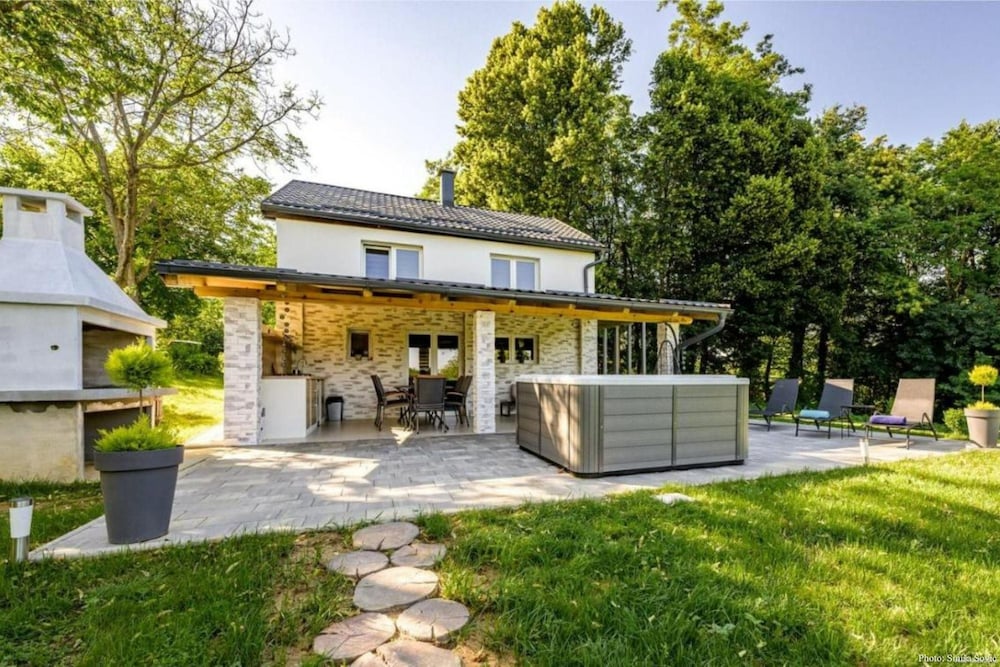 House photo 1