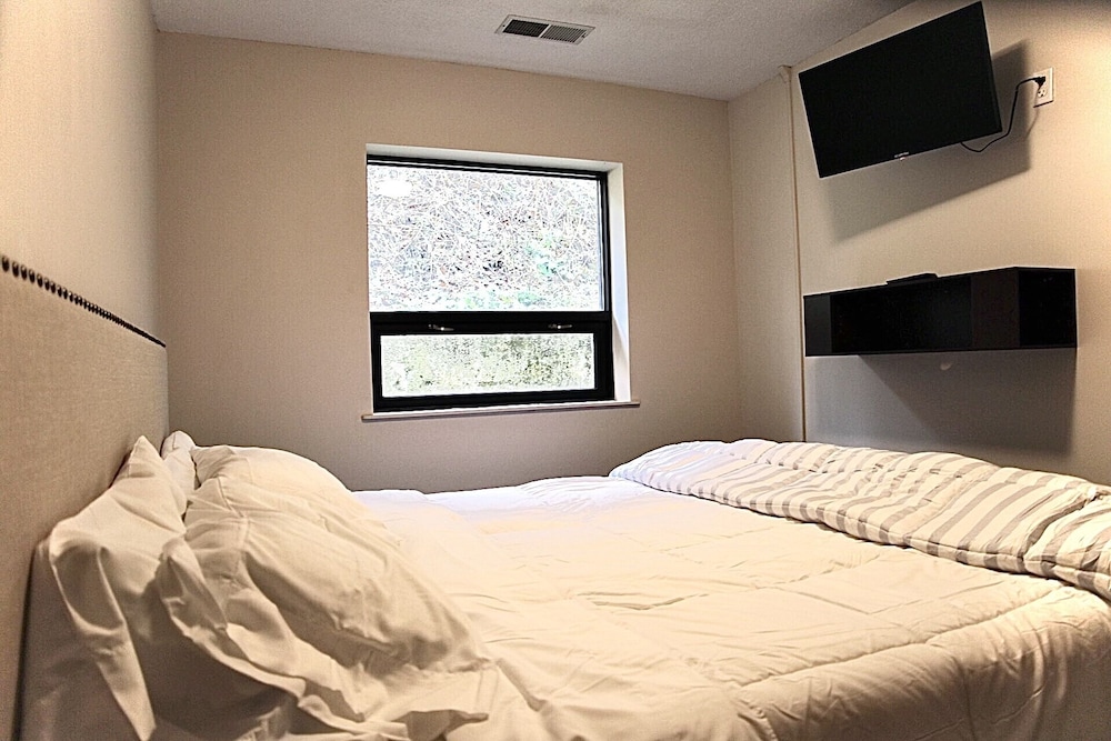 Basic Room (2) photo 2