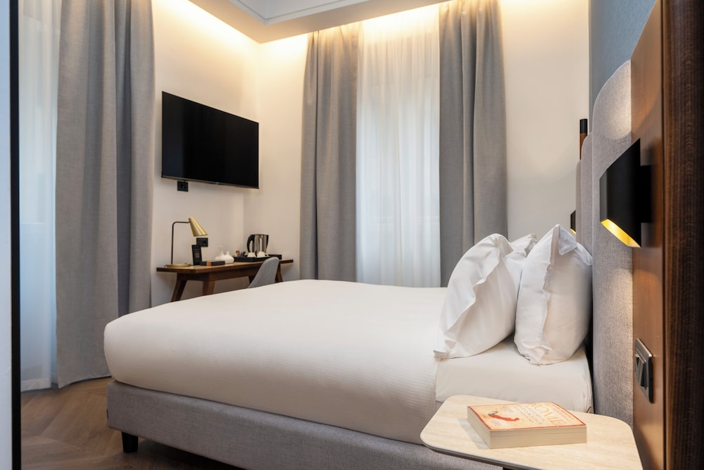 Deluxe Double Room, City View photo 1
