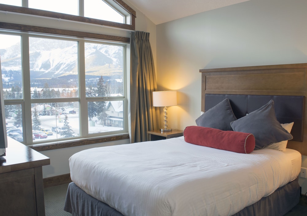 Premium Suite, 3 Bedrooms, Fireplace photo 1