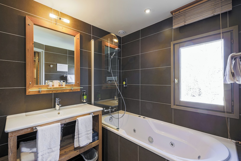 Superior Double or Twin Room (balneo) photo 2
